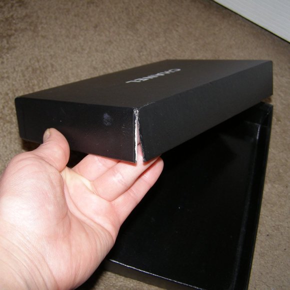 AUTHENTIC Chanel Box for Wallet - Picture 2 of 5